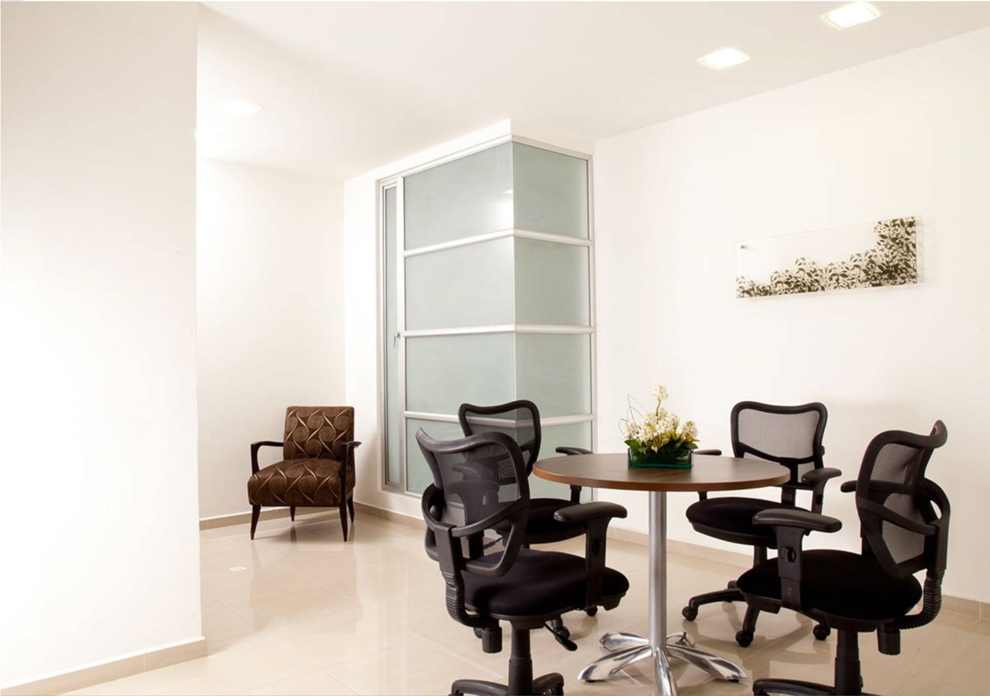 San Simon Hotel Pereira By Soratama エクステリア 写真 A typical office
