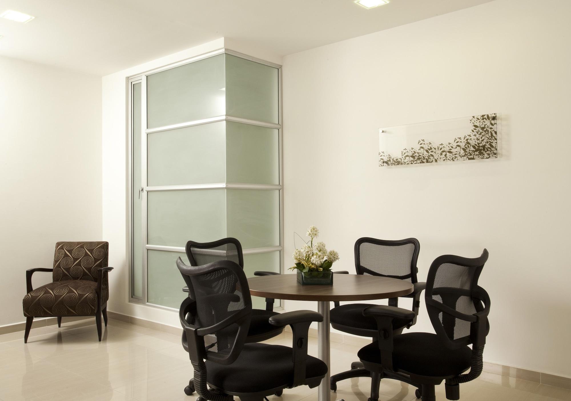 San Simon Hotel Pereira By Soratama エクステリア 写真 A typical meeting room